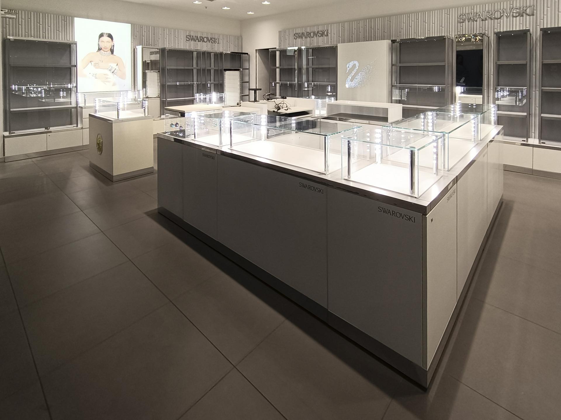 2022 SWAROVSKI 000013 copia