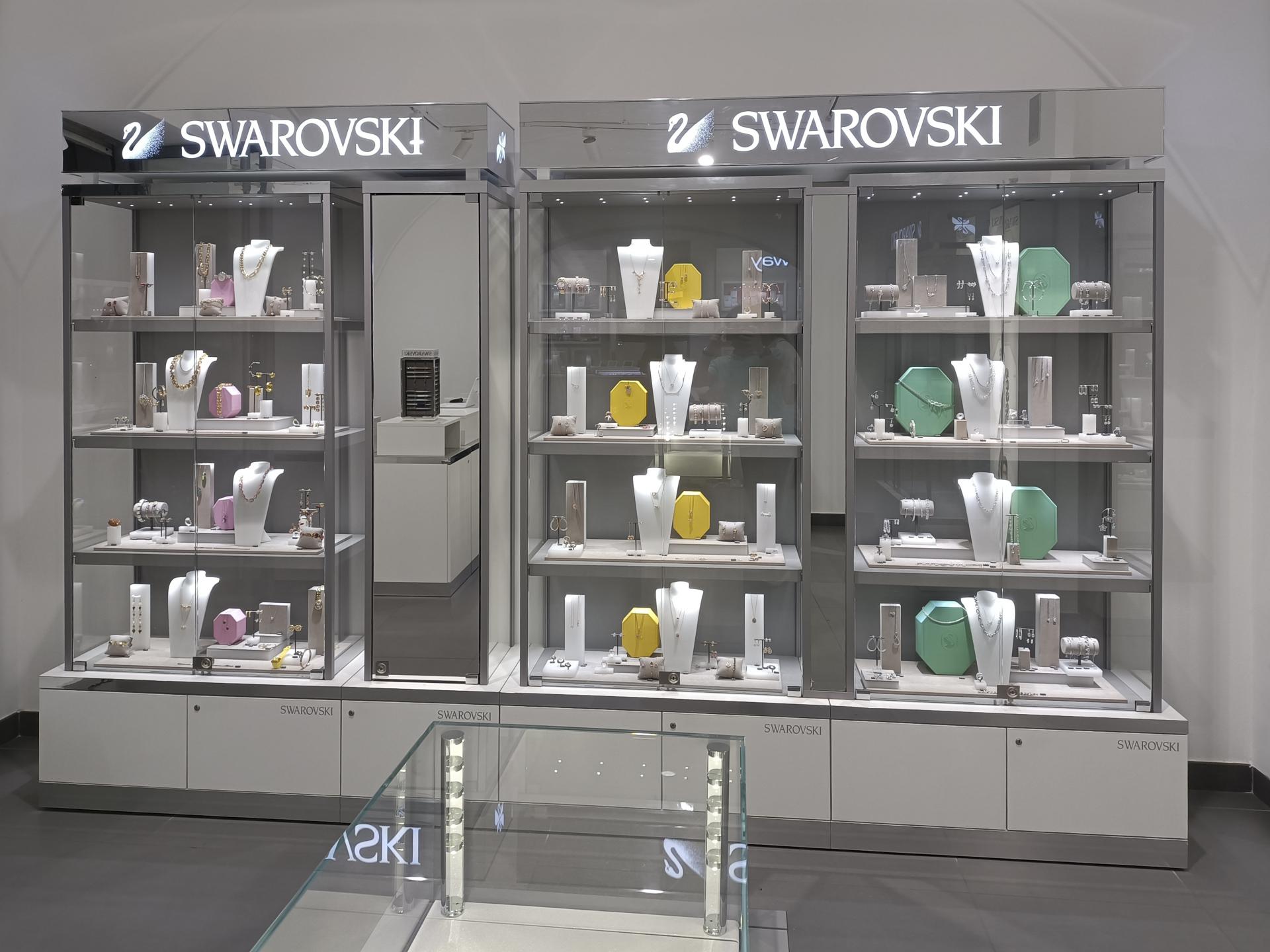 2022 SWAROVSKI 000017 copia