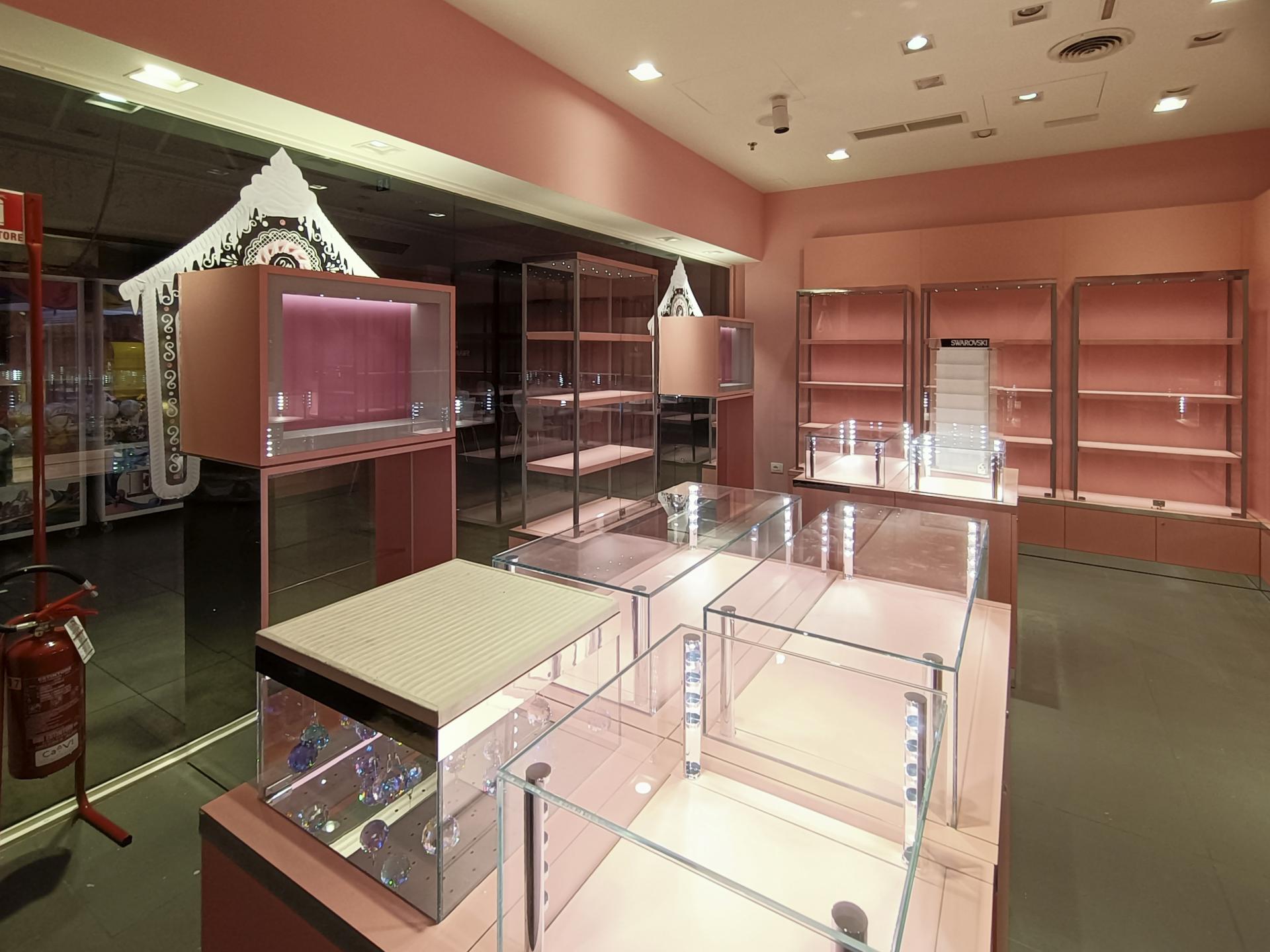2022 SWAROVSKI 000033 copia