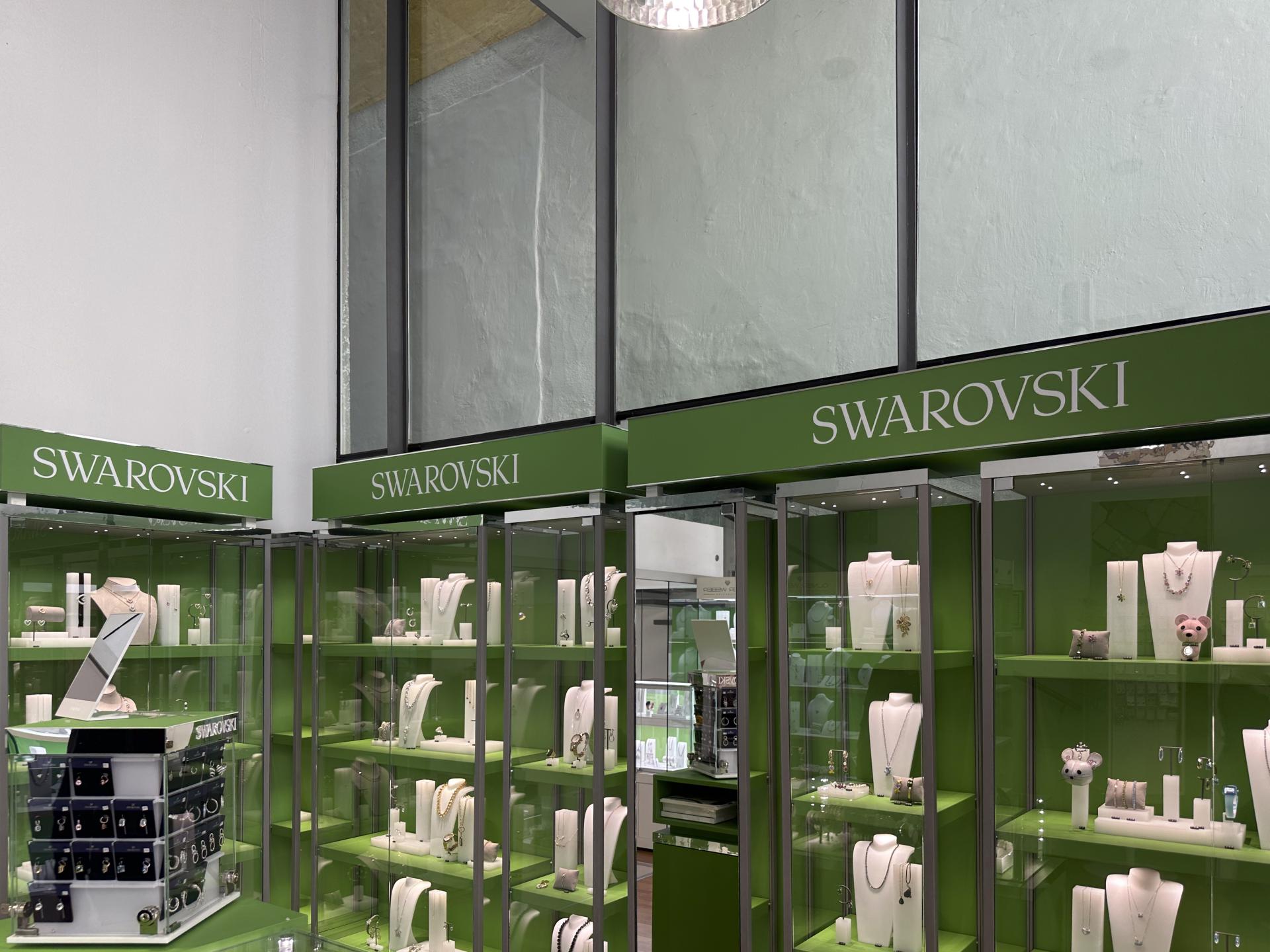 2022 SWAROVSKI 000048 copia