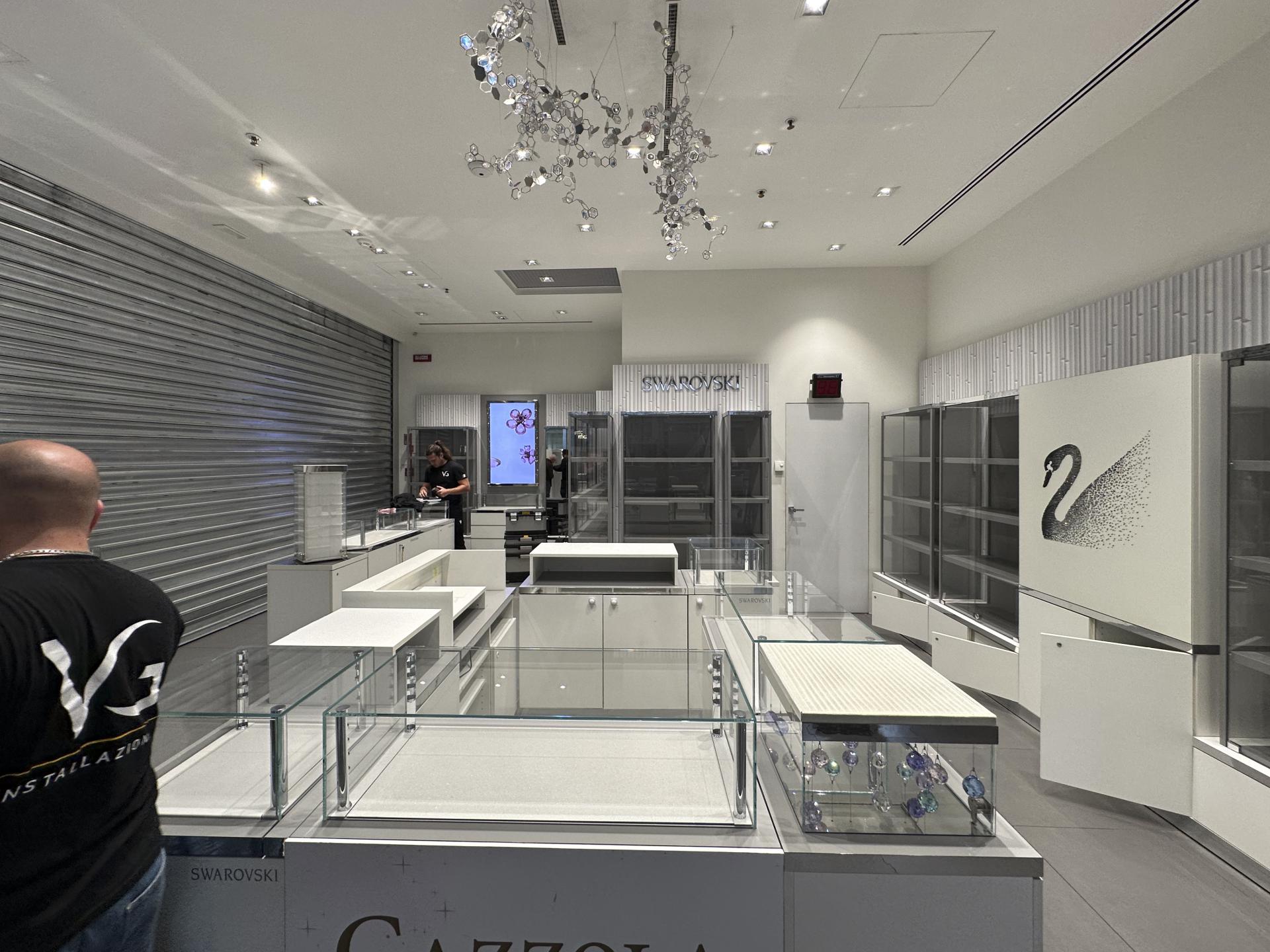 2022 SWAROVSKI 000055 copia