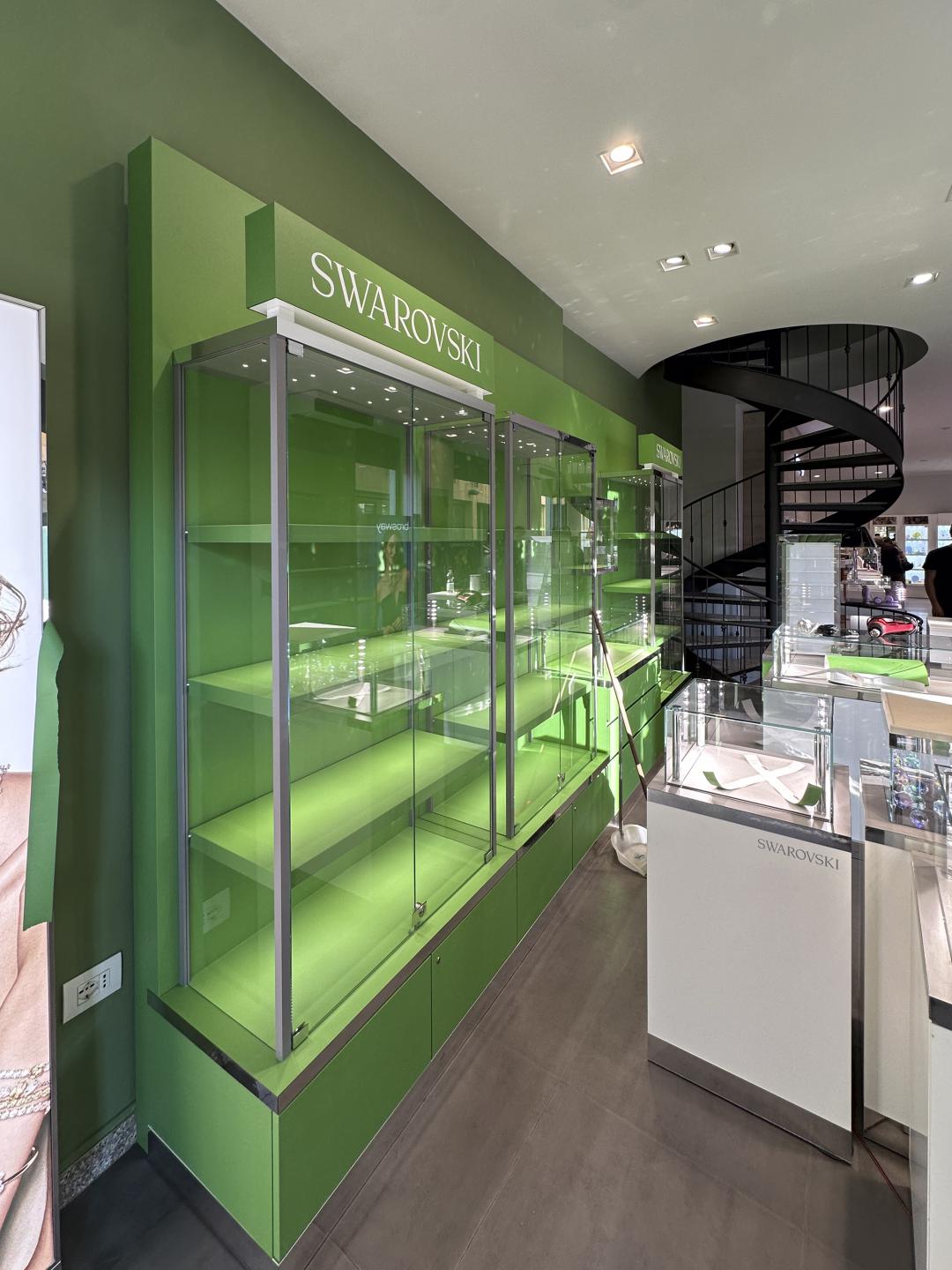 2022 SWAROVSKI 000098 copia