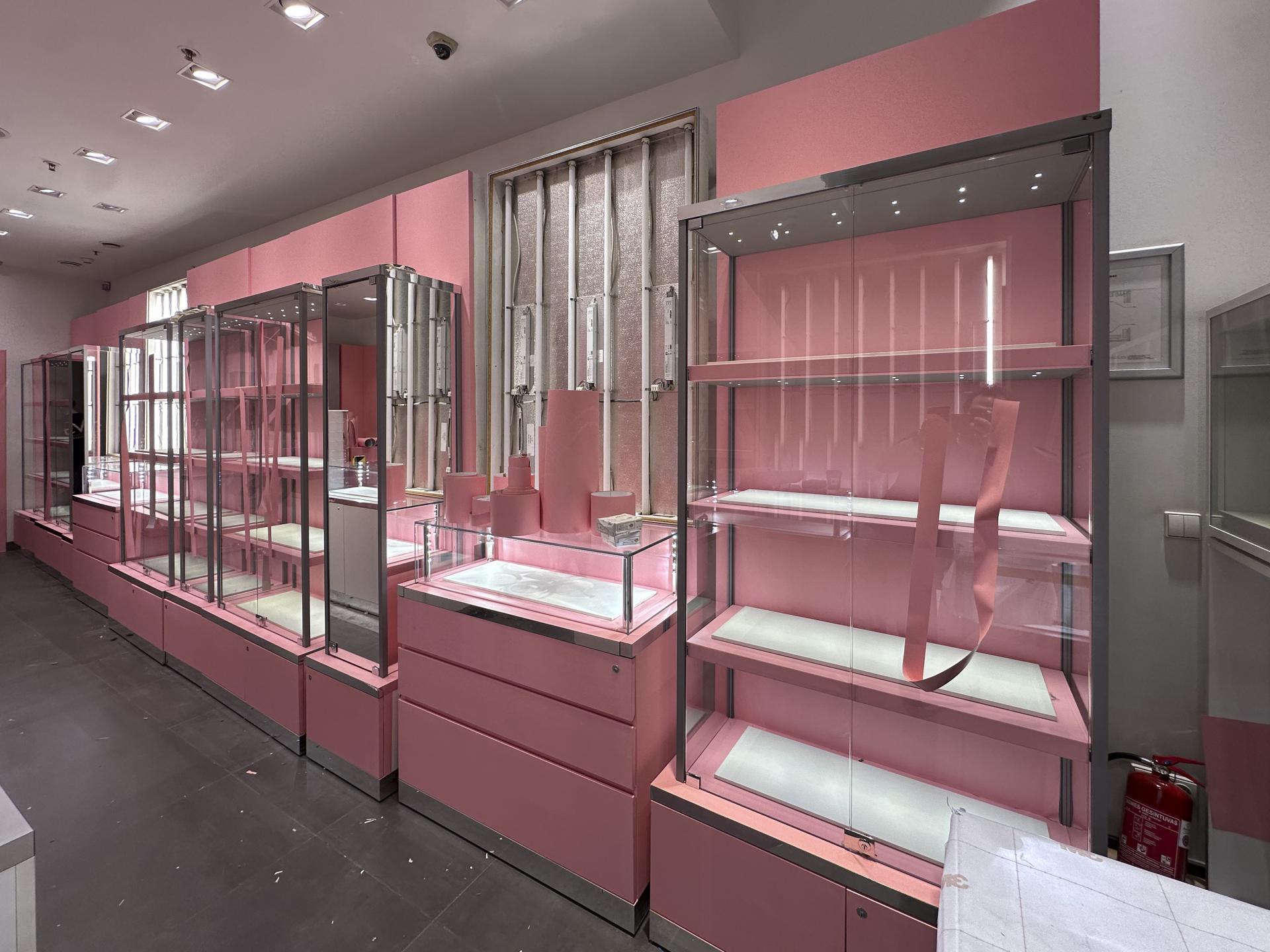 2022 SWAROVSKI 000121 copia