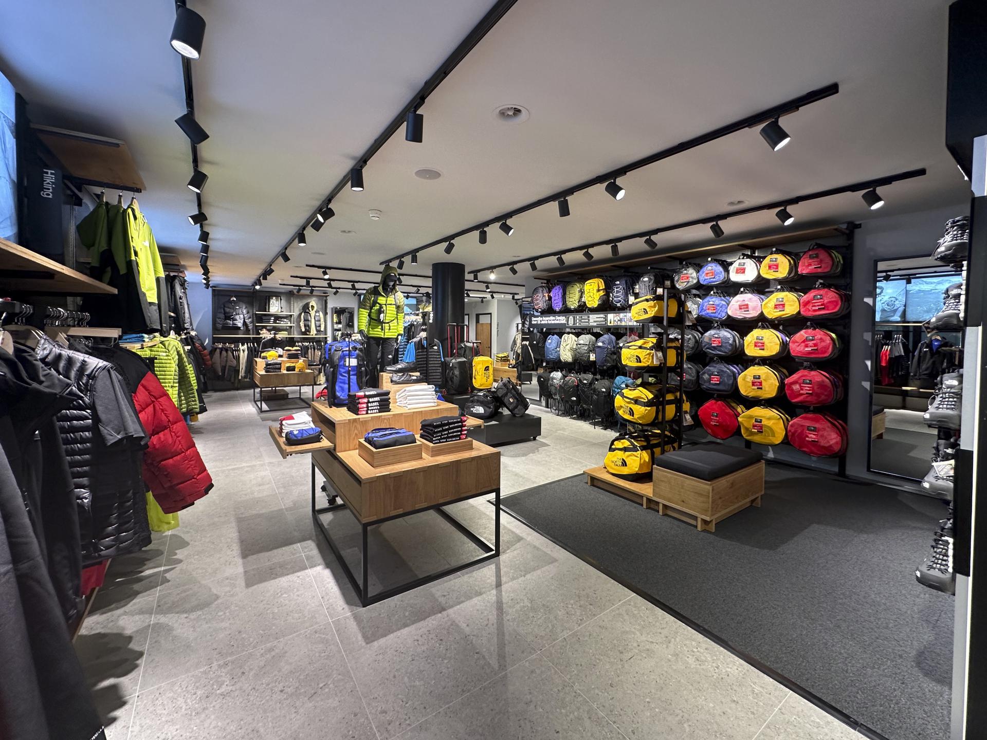 2024 THE NORTH FACE0308 copia